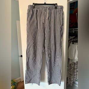 Old Navy Men's Black and White Gingham Joggers